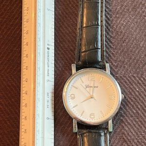 Geneva Quartz  Classic- White Dial w/ Silver Numbers - Stainless Steel Watch